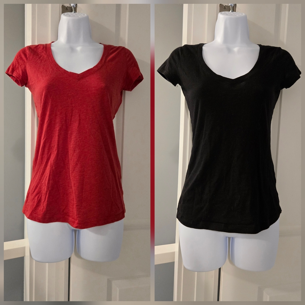 2/$25. Garage Simple Essentials Basic Red and Black V-Neck T-shirt Tops. Size XS